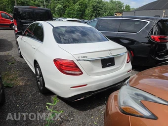 2017 Mercedes-Benz E 300 Sport Sedan – miniatura 6