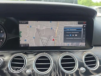 2017 Mercedes-Benz E 300 Sport Sedan – miniatura 8