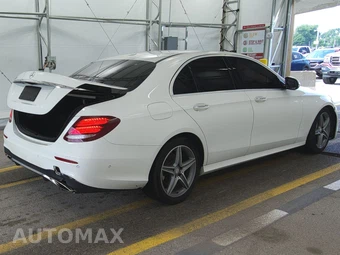 2017 Mercedes-Benz E 300 Sport Sedan - miniatura 4