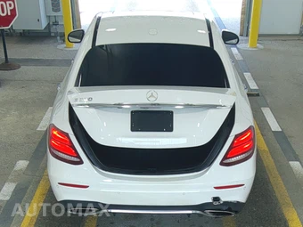 2017 Mercedes-Benz E 300 Sport Sedan - miniatura 5