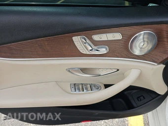 2017 Mercedes-Benz E 300 Sport Sedan - miniatura 9