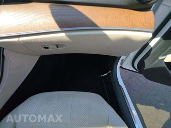 2017 Mercedes-Benz E 300 Sport Sedan – miniatura 16