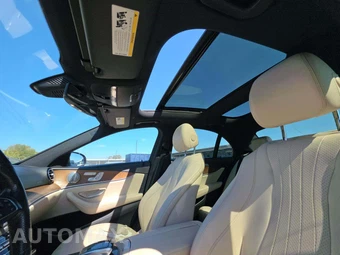 2017 Mercedes-Benz E 300 Sport Sedan – miniatura 8