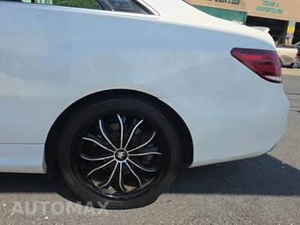 2017 Mercedes-Benz E 400 4MATIC Coupe – miniatura 11