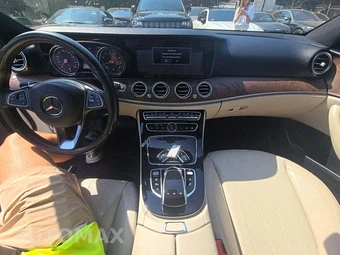 2017 Mercedes-Benz E 400 Sport 4MATIC Wagon - miniatura 10