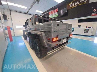 2017 Mercedes-Benz G 550 4x4 Squared - miniatura 2