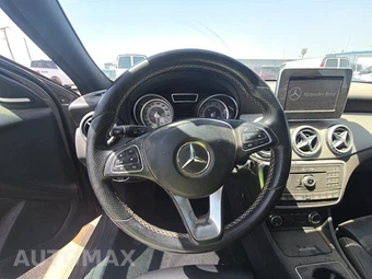 2017 Mercedes-Benz GLA 250 4MATIC - miniatura 10
