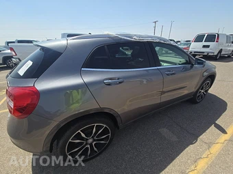 2017 Mercedes-Benz GLA 250 4MATIC - miniatura 4