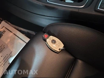 2017 Mercedes-Benz GLA 250 4MATIC - miniatura 23