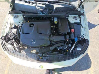 2017 Mercedes-Benz GLA 250 4MATIC – miniatura 36