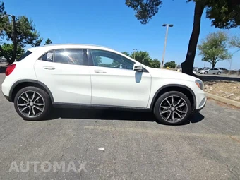 2017 Mercedes-Benz GLA 250 4MATIC – miniatura 5