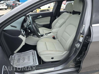 2017 Mercedes-Benz GLA 250 4MATIC – miniatura 3