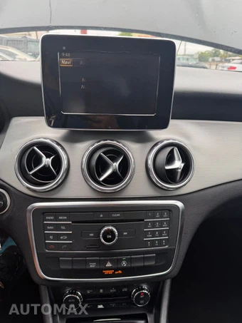 2017 Mercedes-Benz GLA 250 – miniatura 18