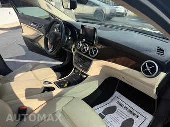 2017 Mercedes-Benz GLA 250 – miniatura 14