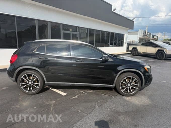 2017 Mercedes-Benz GLA 250 – miniatura 4
