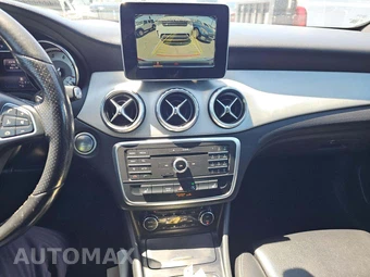 2017 Mercedes-Benz GLA 250 – miniatura 9