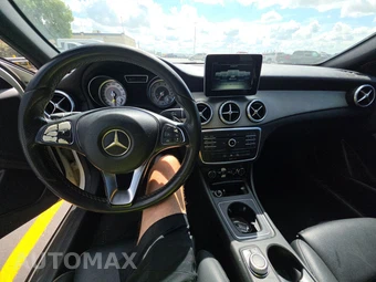 2017 Mercedes-Benz GLA 250 - miniatura 11