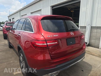 2017 Mercedes-Benz GLC 300 4MATIC - miniatura 5