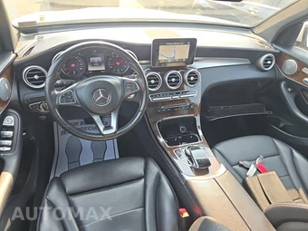 2017 Mercedes-Benz GLC 300 4MATIC – miniatura 8