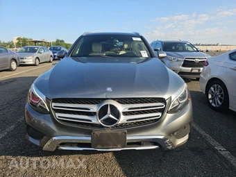 2017 Mercedes-Benz GLC 300 4MATIC – miniatura 2