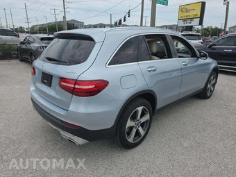 2017 Mercedes-Benz GLC 300 4MATIC – miniatura 3