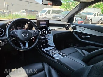 2017 Mercedes-Benz GLC 300 4MATIC – miniatura 9