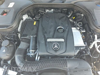 2017 Mercedes-Benz GLC 300 4MATIC – miniatura 15