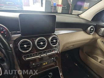 2017 Mercedes-Benz GLC 300 4MATIC – miniatura 11