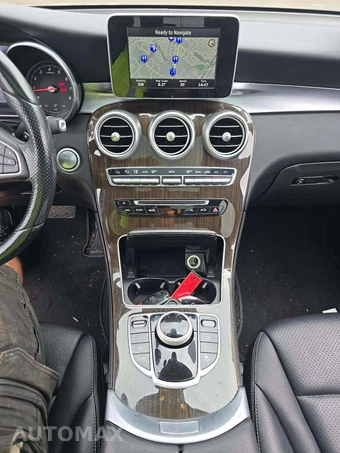 2017 Mercedes-Benz GLC 300 4MATIC – miniatura 10