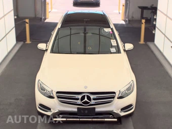 2017 Mercedes-Benz GLC 300 4MATIC – miniatura 2