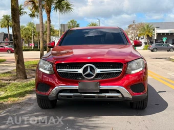 2017 Mercedes-Benz GLC 300 4MATIC - miniatura 2
