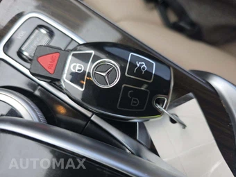 2017 Mercedes-Benz GLC 300 4MATIC – miniatura 8