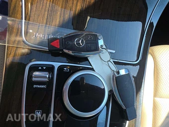 2017 Mercedes-Benz GLC 300 – miniatura 5