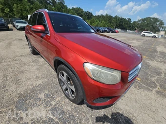 2017 Mercedes-Benz GLC 300 – miniatura 3