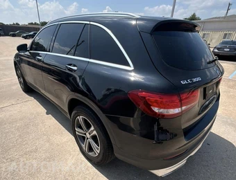 2017 Mercedes-Benz GLC 300 – miniatura 7