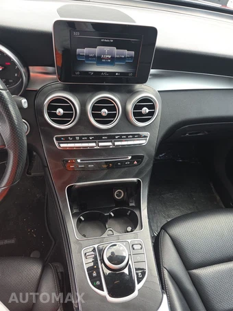 2017 Mercedes-Benz GLC 300 – miniatura 11