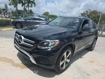 2017 Mercedes-Benz GLC 300