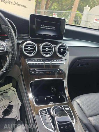 2017 Mercedes-Benz GLC 300 - miniatura 10