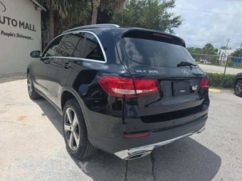 2017 Mercedes-Benz GLC 300 - miniatura 2
