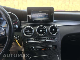 2017 Mercedes-Benz GLC 300 - miniatura 7