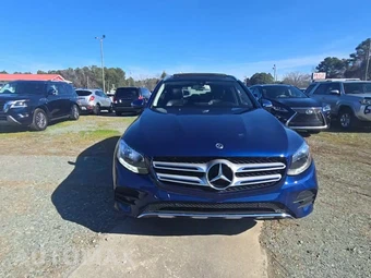 2017 Mercedes-Benz GLC 300 – miniatura 2