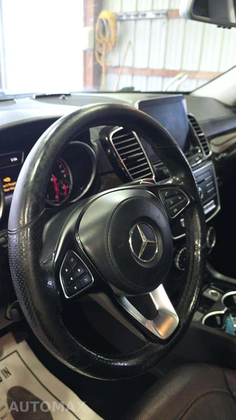 2017 Mercedes-Benz GLS 450 4MATIC – miniatura 35