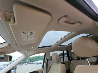 2017 Mercedes-Benz GLS 450 4MATIC - miniatura 17