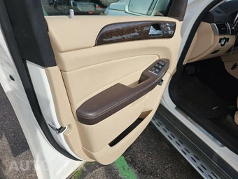 2017 Mercedes-Benz GLS 450 4MATIC – miniatura 9