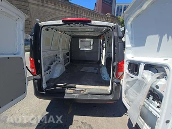 2017 Mercedes-Benz Metris Cargo Van 126.0" WB - miniatura 11