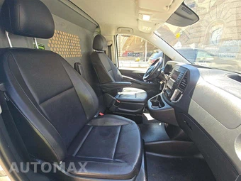 2017 Mercedes-Benz Metris Cargo Van 126.0" WB - miniatura 15