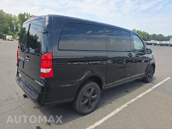 2017 Mercedes-Benz Metris Passenger Van 126.0" WB – miniatura 4