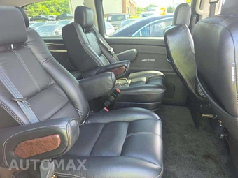 2017 Mercedes-Benz Metris Passenger Van 126.0" WB - miniatura 17