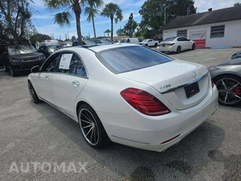 2017 Mercedes-Benz S 550 Sedan - miniatura 2
