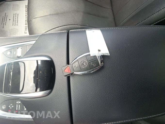 2017 Mercedes-Benz S 550 Sedan - miniatura 8